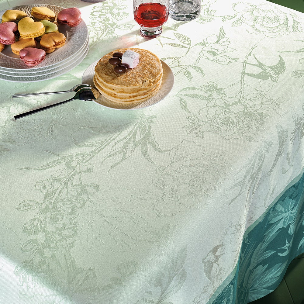 big-savings-on-quality-garnier-thiebaut-jardin-de-pivoines-vert-tablecloth-supply_3.jpg